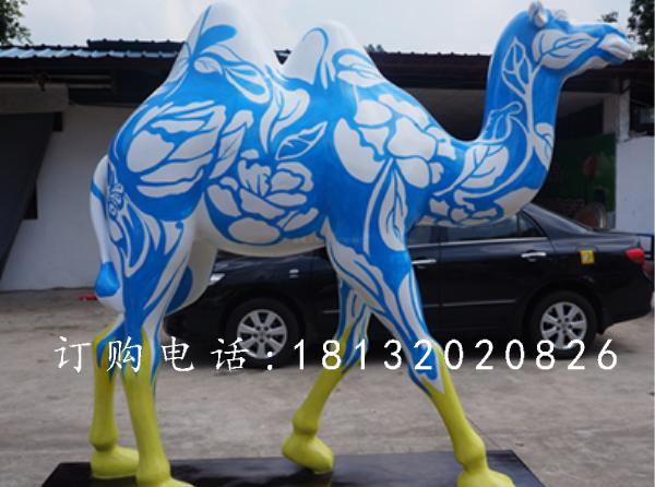 玻璃鋼駱駝雕塑，彩繪駱駝雕塑