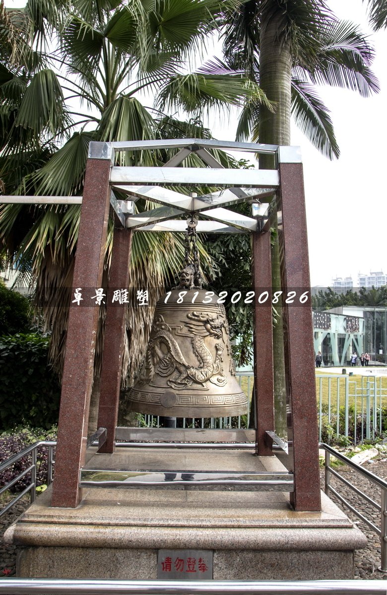 龍浮雕鐘雕塑，銅鐘雕塑