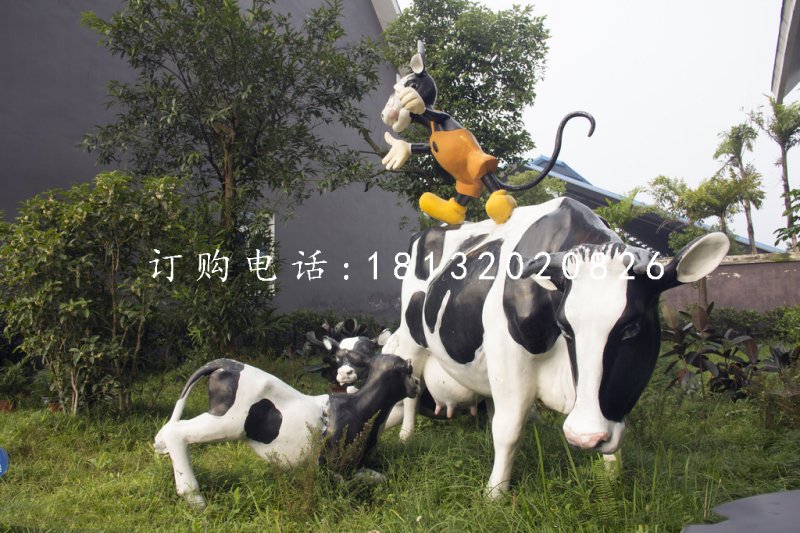 玻璃鋼奶牛雕塑，公園動物雕塑