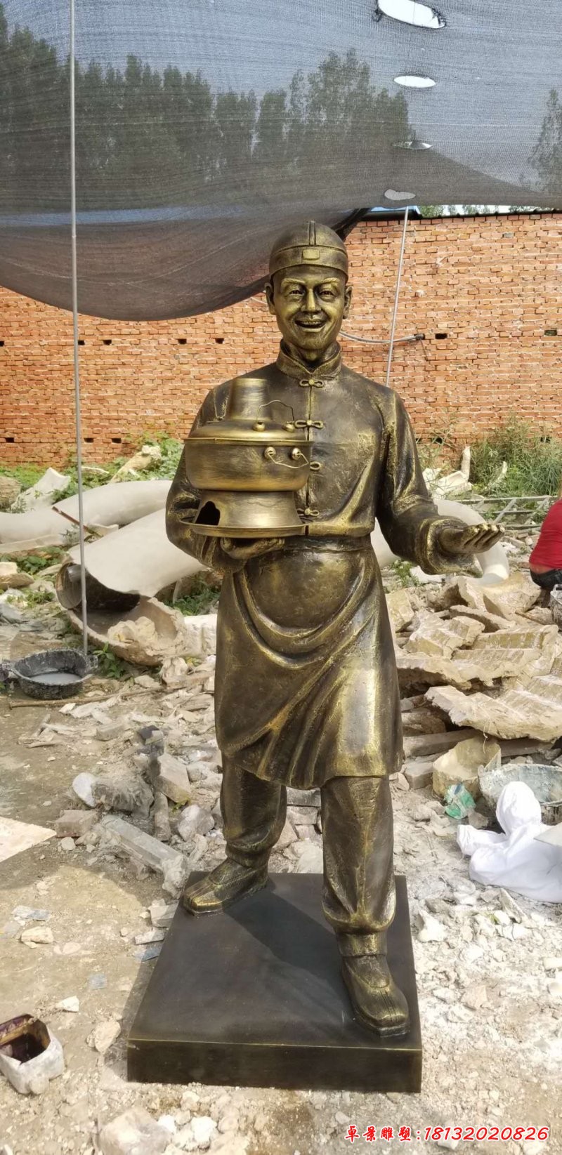 火鍋店門(mén)口店小二銅雕