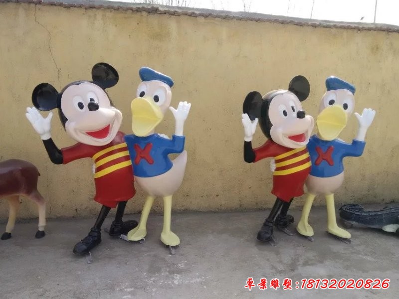 玻璃鋼米老鼠與唐老鴨雕塑，玻璃鋼卡通雕塑
